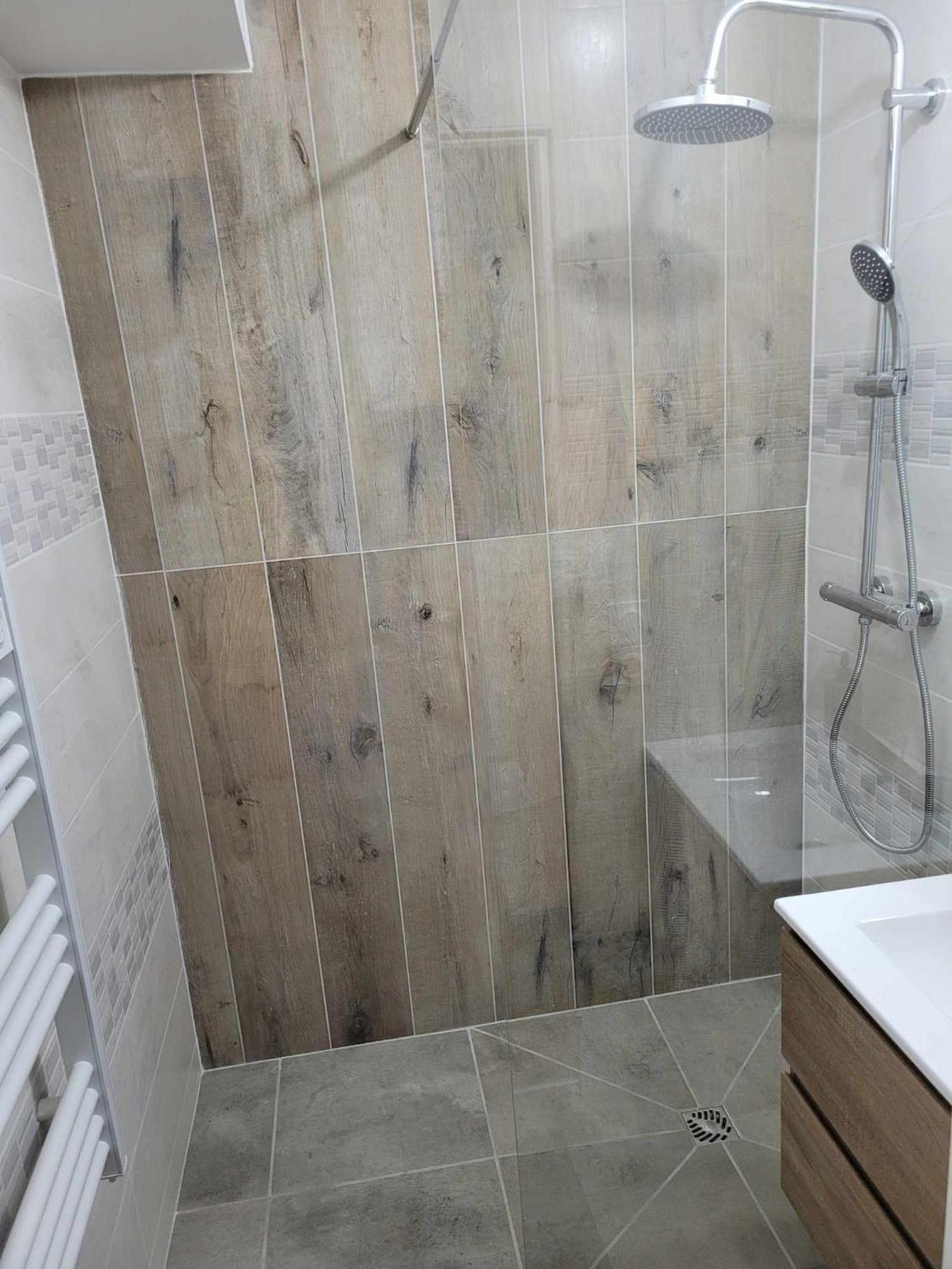 Charmant T3 Avec Terrasse Каркасон Екстериор снимка