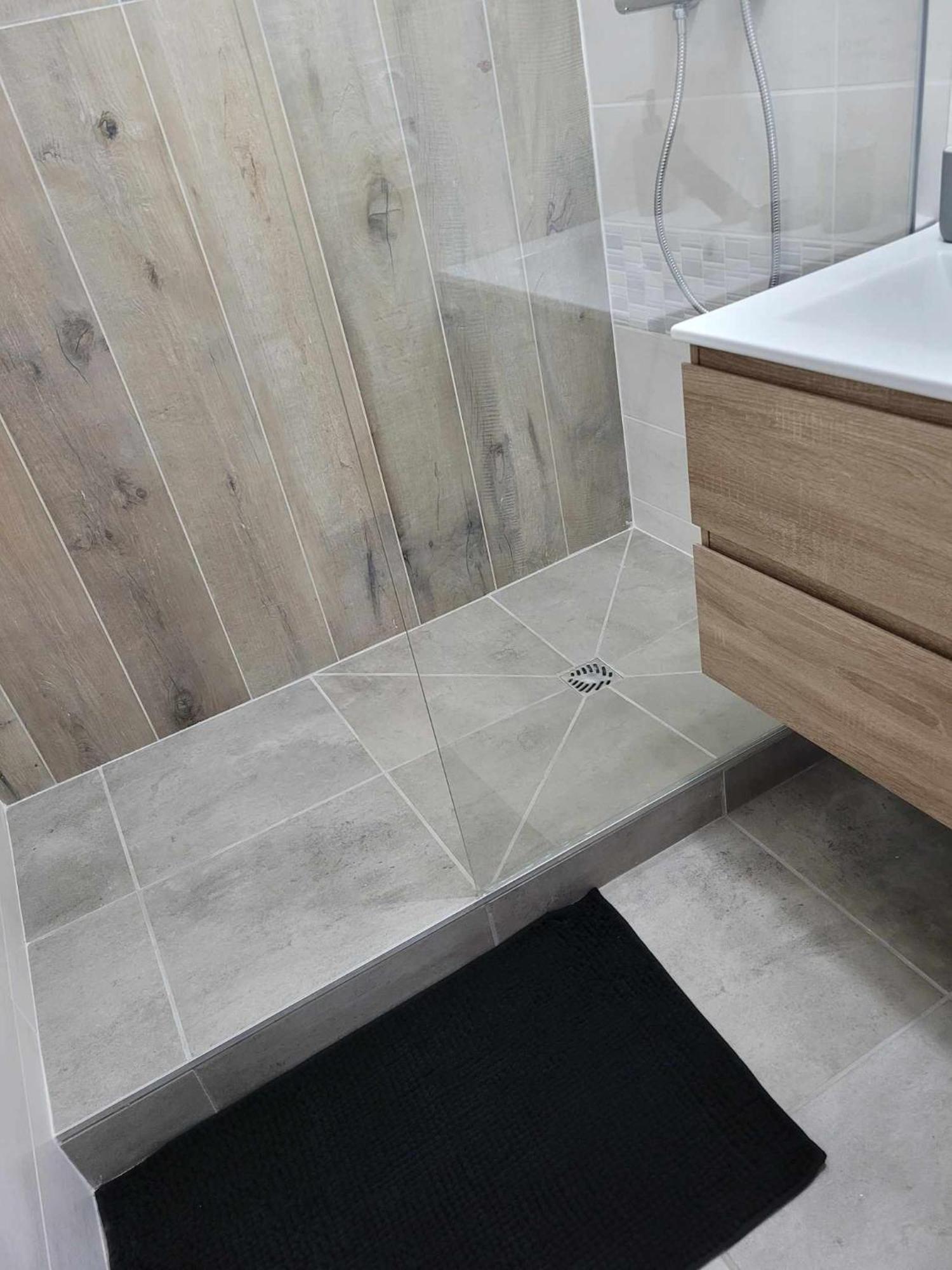 Charmant T3 Avec Terrasse Каркасон Екстериор снимка